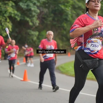 Runner Photo 6016686