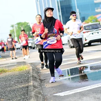 Runner Photo 6016688
