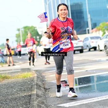Runner Photo 6016692