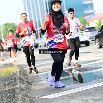 Runner Photo 6016704