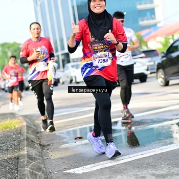 Runner Photo 6016706