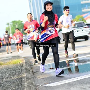 Runner Photo 6016708