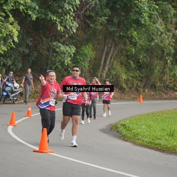 Runner Photo 6016710