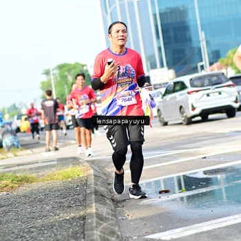 Runner Photo 6016716