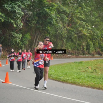 Runner Photo 6016719