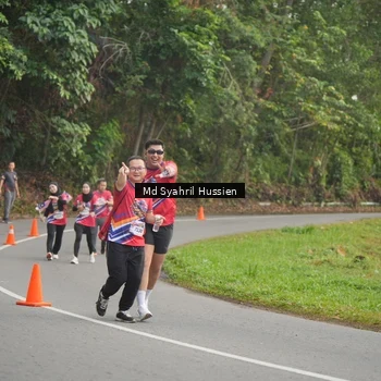 Runner Photo 6016721