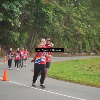 Runner Photo 6016724