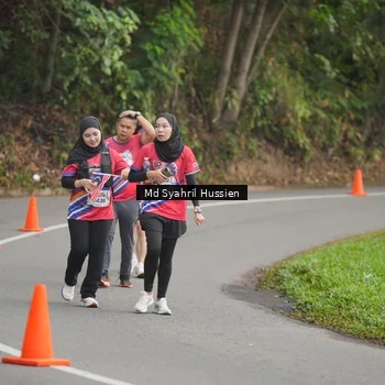 Runner Photo 6016736