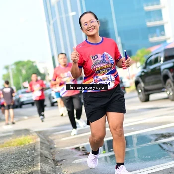 Runner Photo 6016740