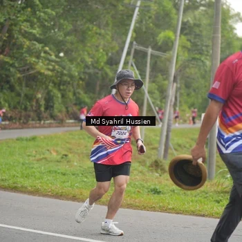 Runner Photo 6016744