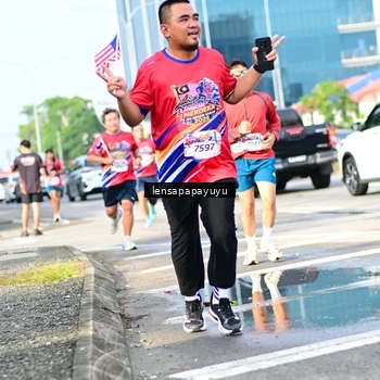 Runner Photo 6016769
