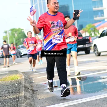 Runner Photo 6016773