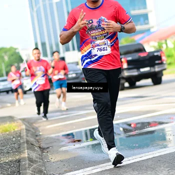 Runner Photo 6016776