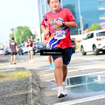 Runner Photo 6016786