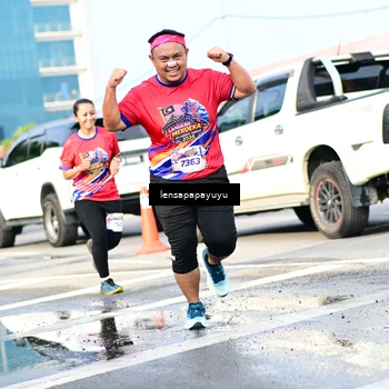 Runner Photo 6016842
