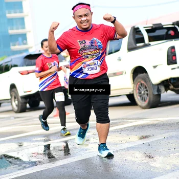 Runner Photo 6016846