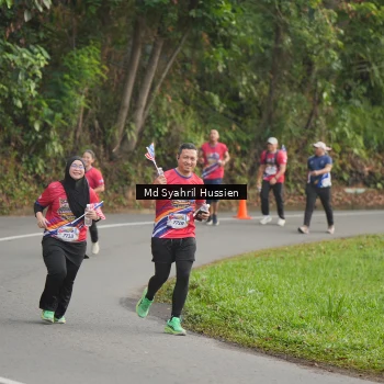 Runner Photo 6016856