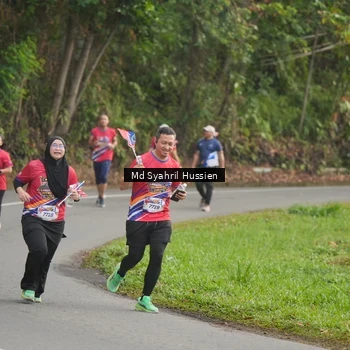 Runner Photo 6016857