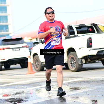 Runner Photo 6016862