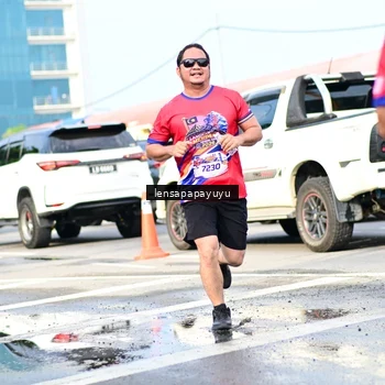 Runner Photo 6016863