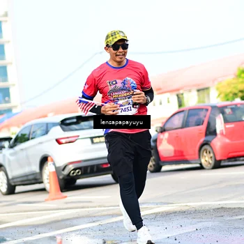 Runner Photo 6016878