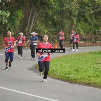 Runner Photo 6016892
