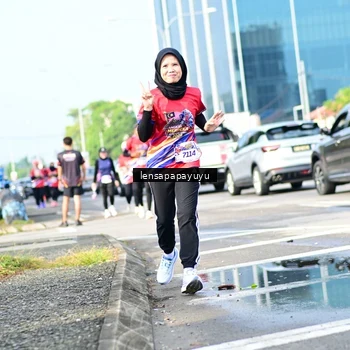 Runner Photo 6016895