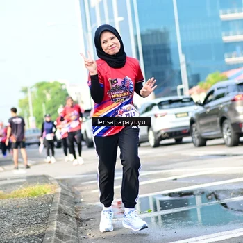Runner Photo 6016897