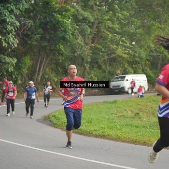 Runner Photo 6016902