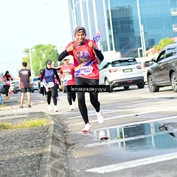 Runner Photo 6016919