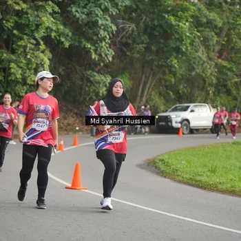 Runner Photo 6016939