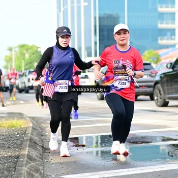 Runner Photo 6016944