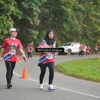 Runner Photo 6016973