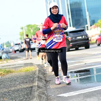 Runner Photo 6016975