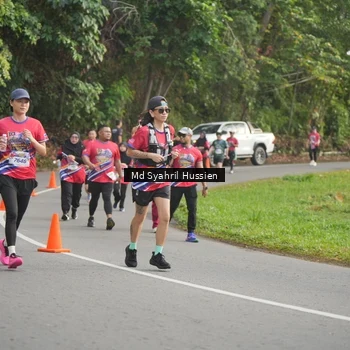Runner Photo 6016979
