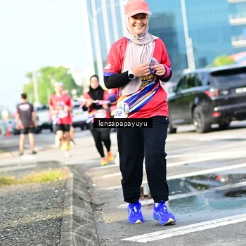 Runner Photo 6016986