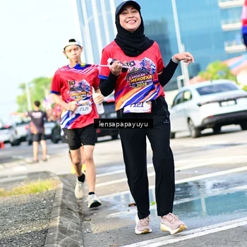 Runner Photo 6016996