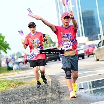 Runner Photo 6017001