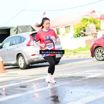 Runner Photo 6017004