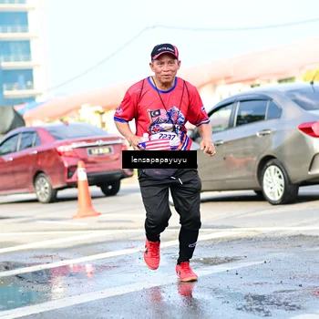 Runner Photo 6017018