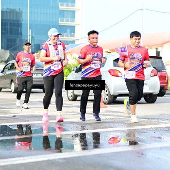 Runner Photo 6017030