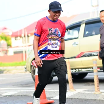 Runner Photo 6017046