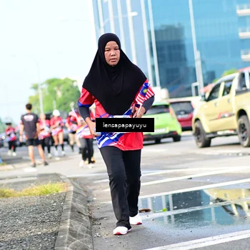 Runner Photo 6017049