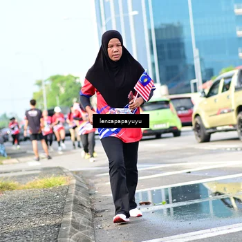 Runner Photo 6017051