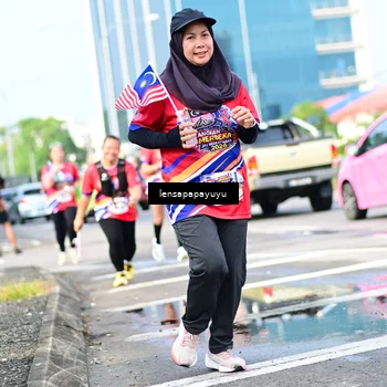 Runner Photo 6017054