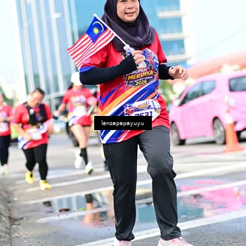 Runner Photo 6017058