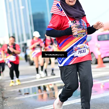Runner Photo 6017059