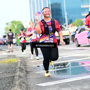 Runner Photo 6017065