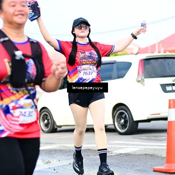 Runner Photo 6017071