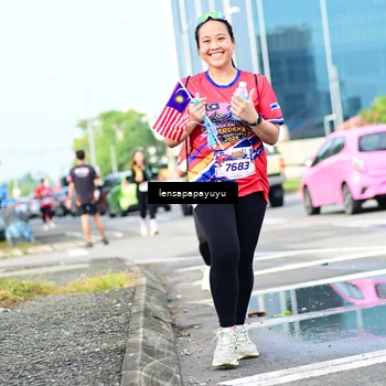 Runner Photo 6017072
